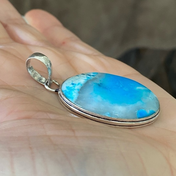 Blue Dyed Agate and 925 Sterling Silver Necklace Pendant - Picture 2 of 6